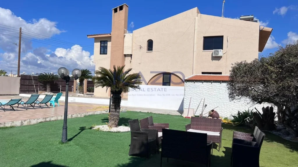 400m² House for Rent in Limassol – Zakaki