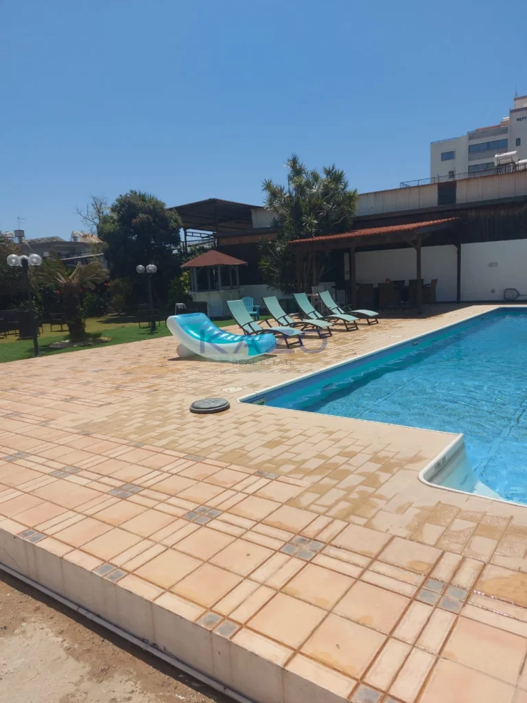 400m² House for Rent in Limassol – Zakaki