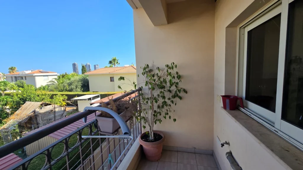 2 Bedroom Apartment for Rent in Potamos Germasogeias, Limassol District