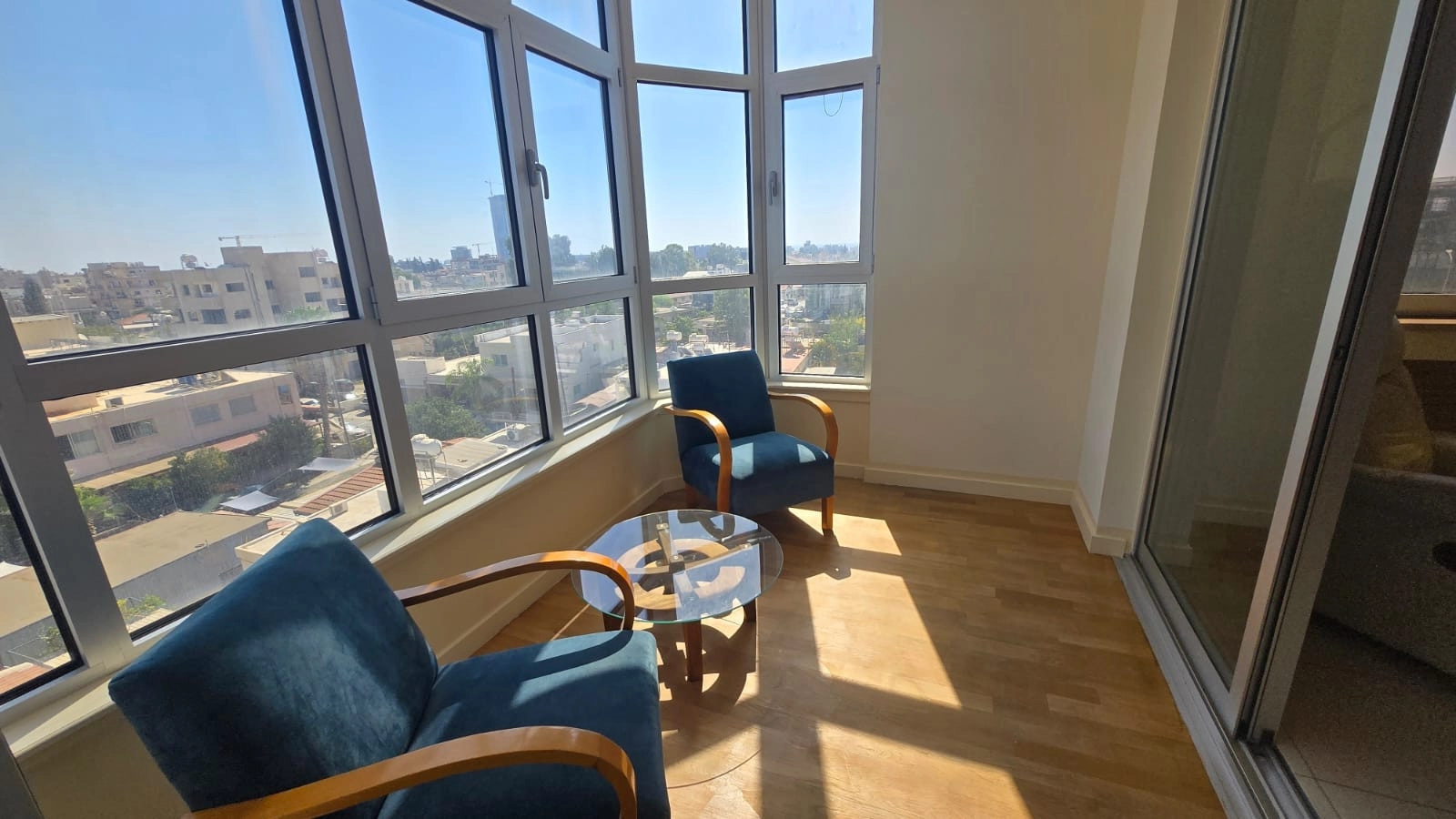 128m² Office for Rent in Limassol District