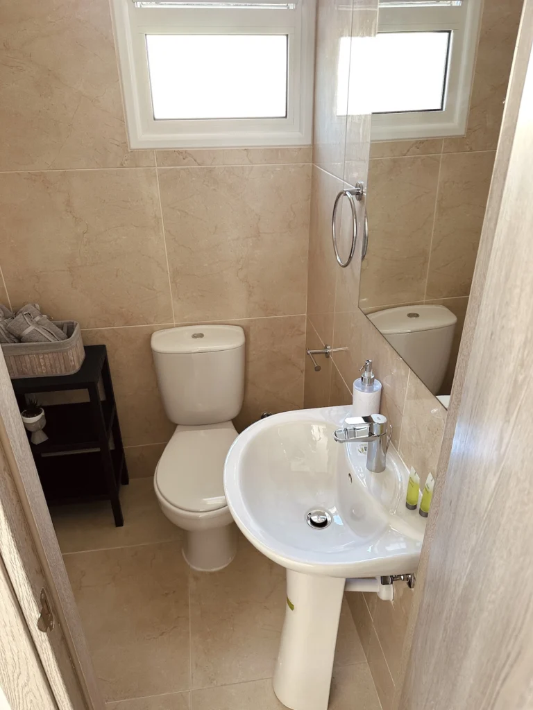 2 Bedroom House for Sale in Tombs Of the Kings, Paphos District