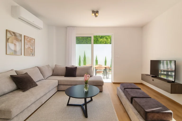 3 Bedroom House for Sale in Peyia, Paphos District