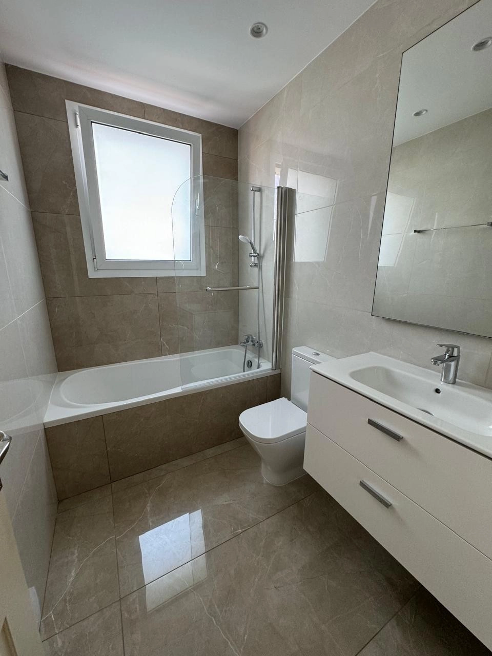 2 Bedroom Apartment for Rent in Kato Polemidia, Limassol District