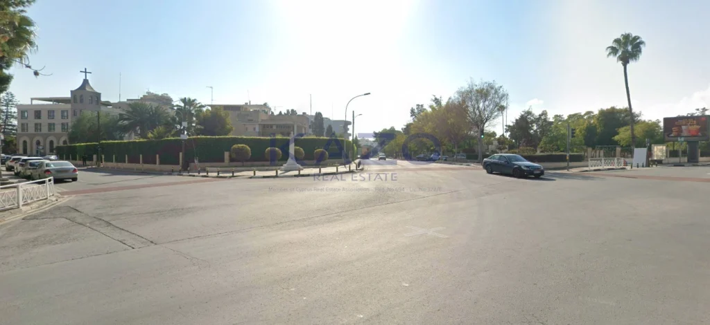 648m² Building for Sale in Larnaca – Chrysopolitissa