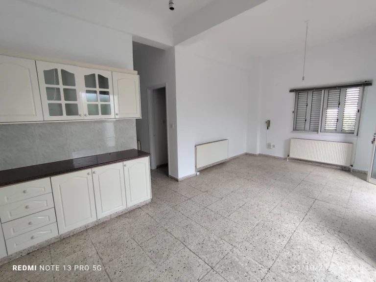 70m² Office for Rent in Limassol District