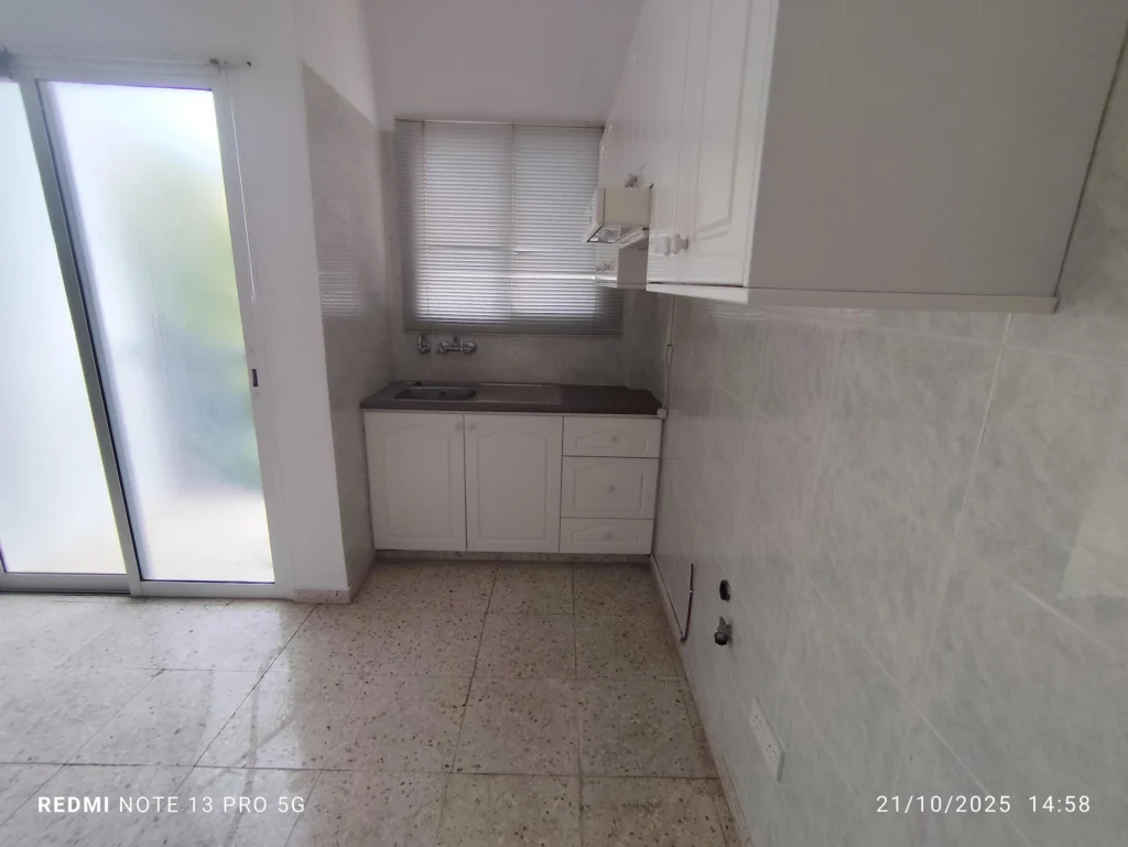 70m² Office for Rent in Limassol District