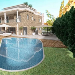 5 Bedroom House for Sale in Chlorakas, Paphos District