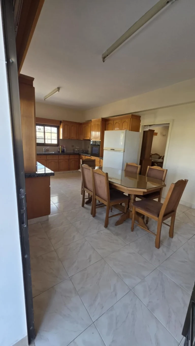 4 Bedroom House for Rent in Chlorakas, Paphos District
