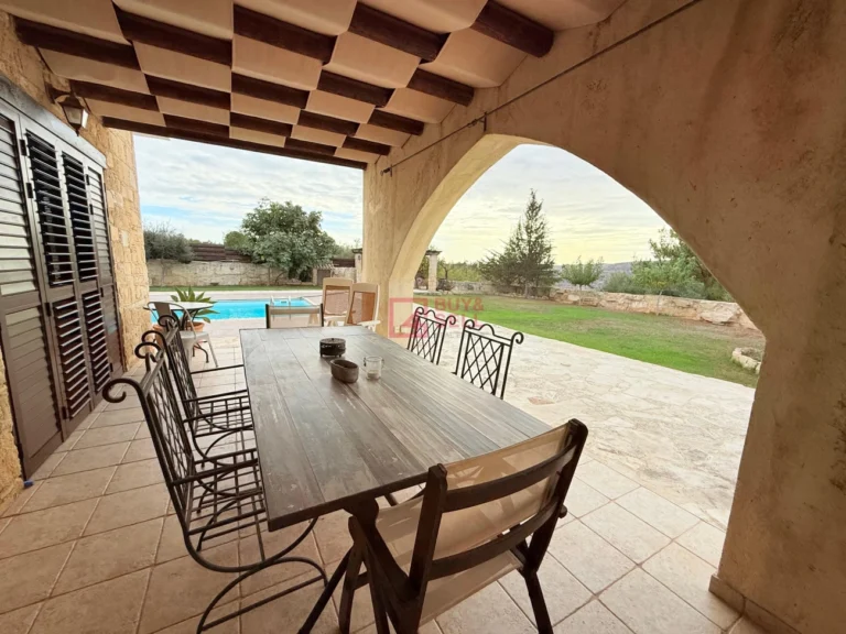 4 Bedroom House for Sale in Trimiklini, Limassol District