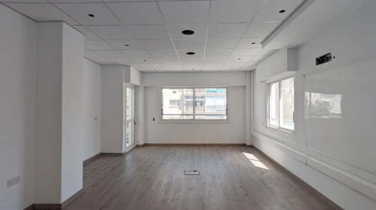 358m² Office for Sale in Agioi Omologites, Nicosia District