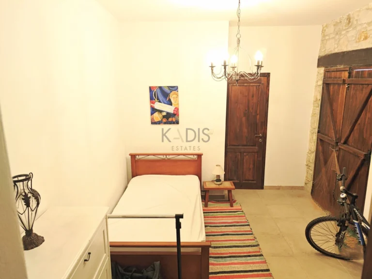 2 Bedroom House for Sale in Agios Therapon, Limassol District