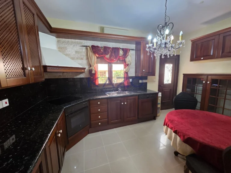 4 Bedroom House for Rent in Limassol – Neapolis