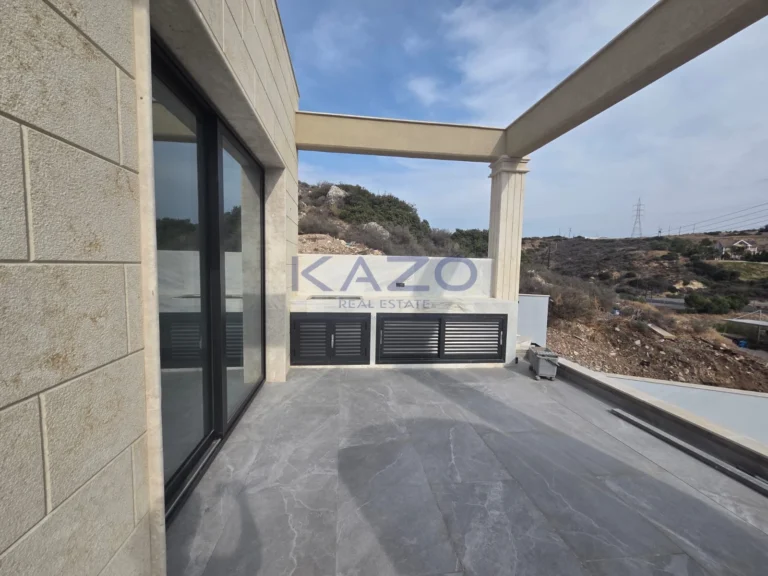 450m² House for Sale in Parekklisia, Limassol District