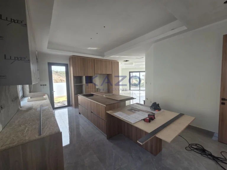 450m² House for Sale in Parekklisia, Limassol District