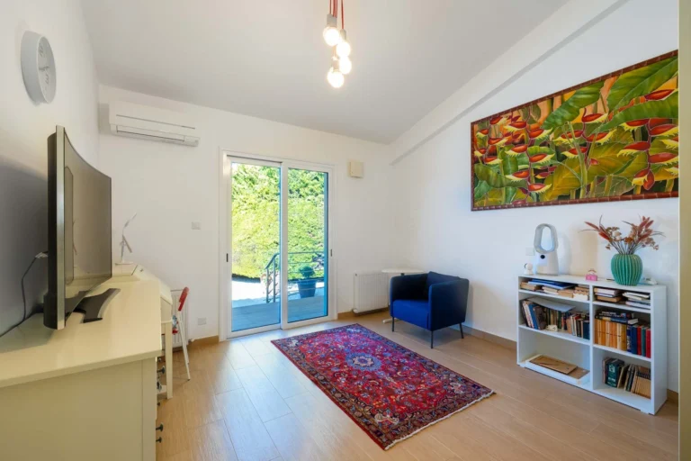 4 Bedroom House for Sale in Chlorakas, Paphos District