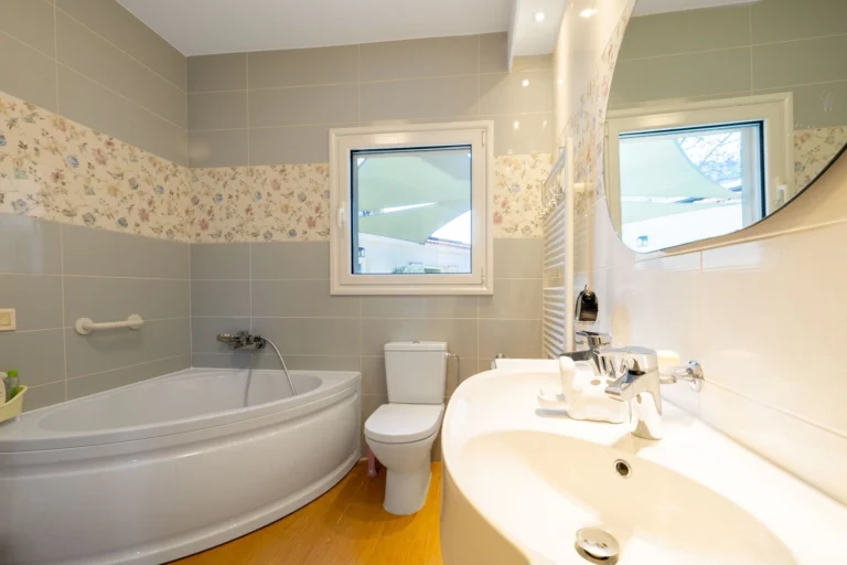 4 Bedroom House for Sale in Chlorakas, Paphos District