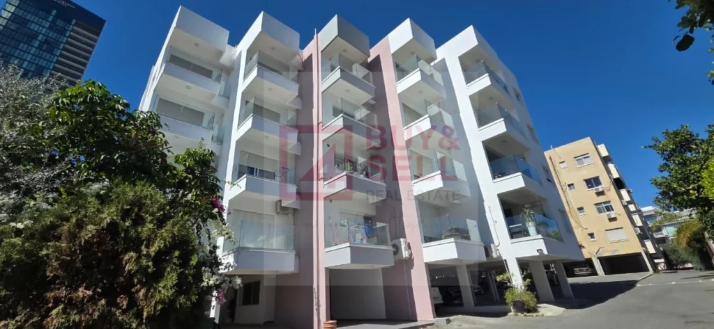 4 Bedroom Apartment for Sale