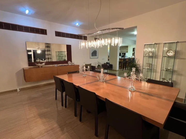 525m² House for Sale in Agia Paraskevi, Limassol District