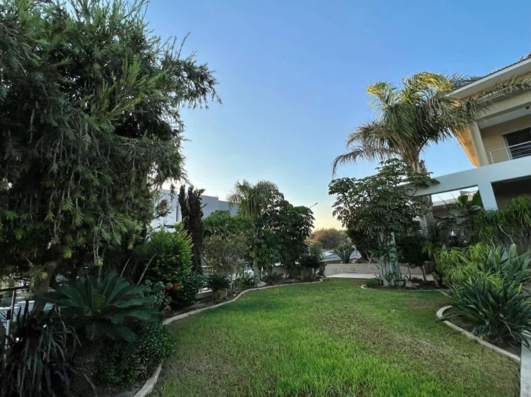 525m² House for Sale in Agia Paraskevi, Limassol District