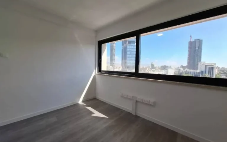 90m² Office for Rent in Nicosia District