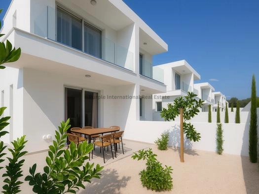 3 Bedroom House for Sale in Peyia, Paphos District