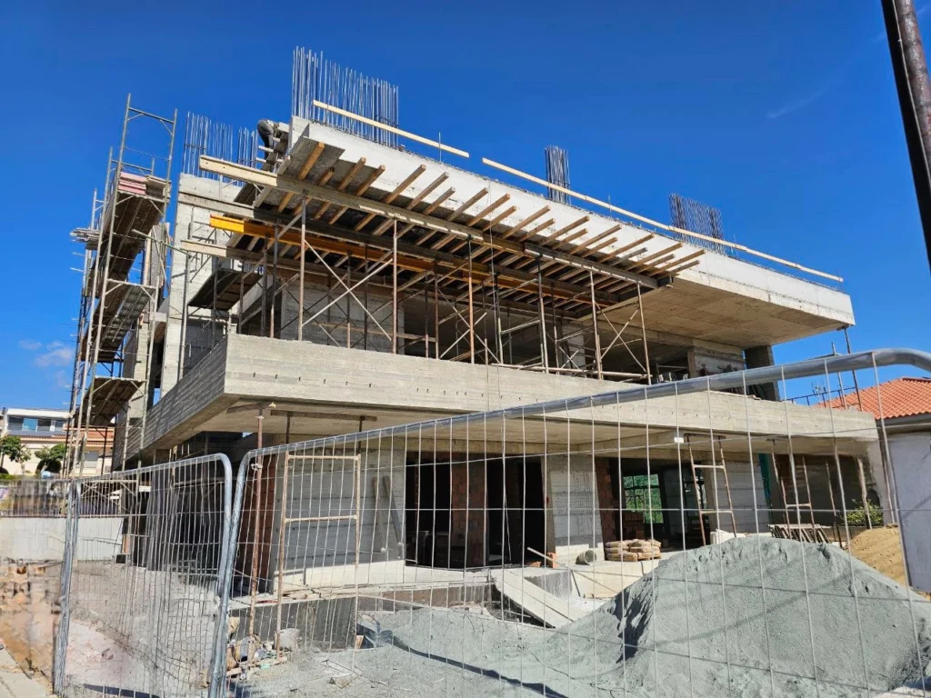 2 Bedroom Apartment for Sale in Germasogeia, Limassol District