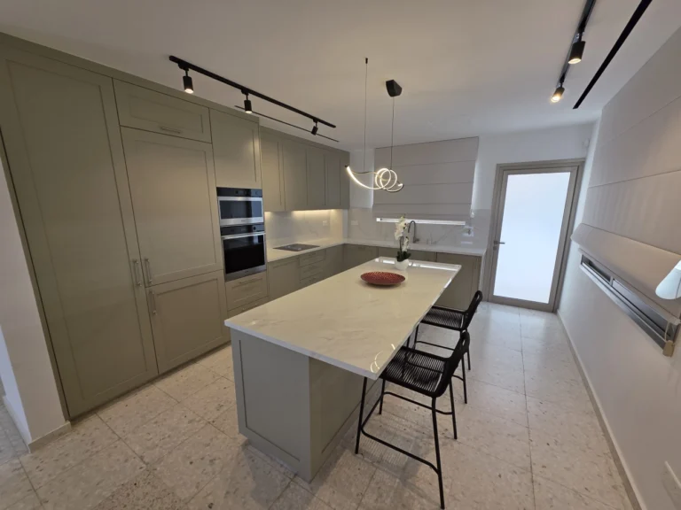 5 Bedroom House for Sale in Germasogeia, Limassol District