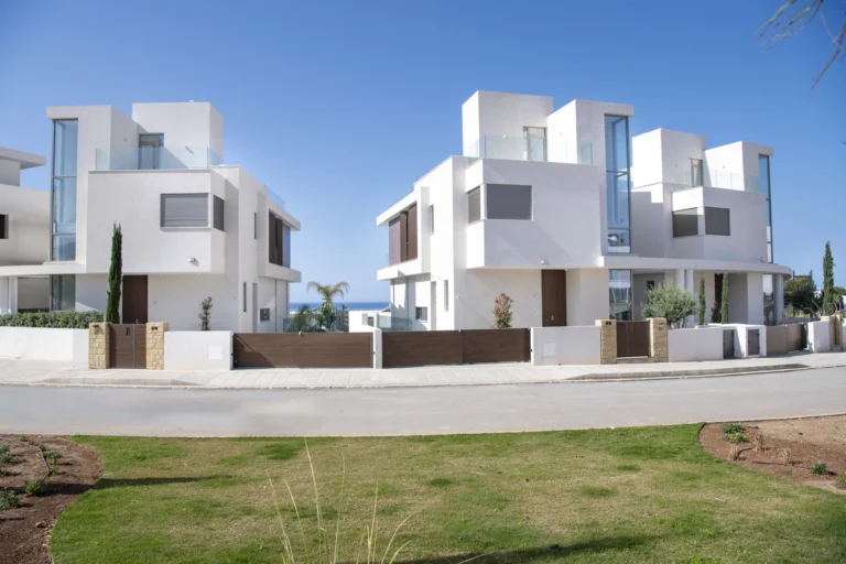 894m² House for Sale in Kissonerga, Paphos District