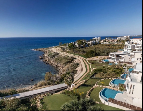 5 Bedroom House for Sale in Kissonerga, Paphos District