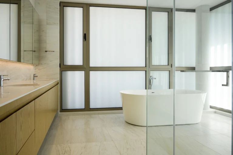 5 Bedroom House for Sale in Kissonerga, Paphos District