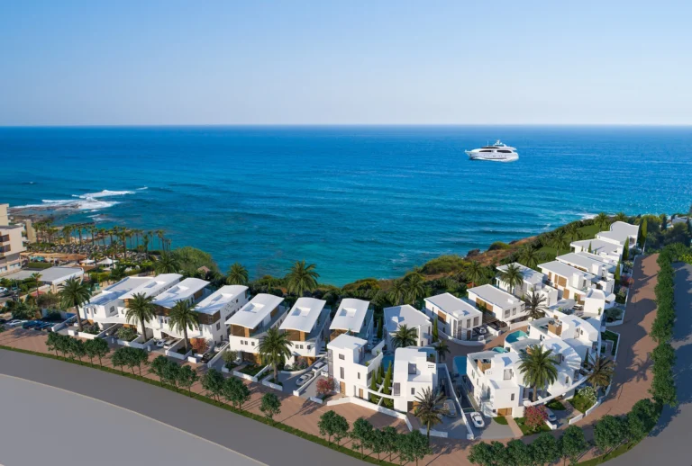 5 Bedroom House for Sale in Kissonerga, Paphos District