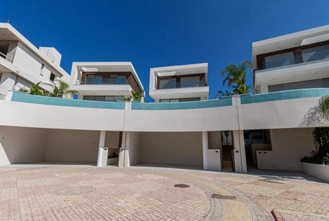 3 Bedroom House for Sale in Kissonerga, Paphos District