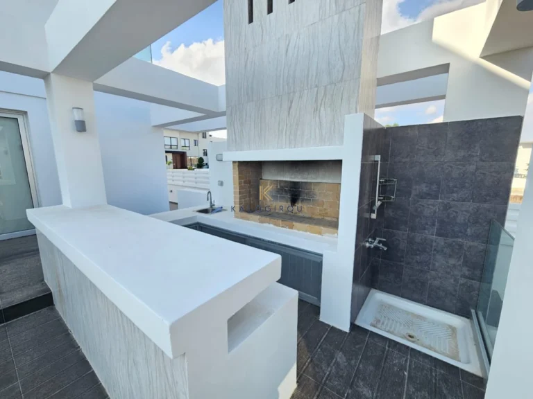 4 Bedroom House for Rent in Oroklini, Larnaca District