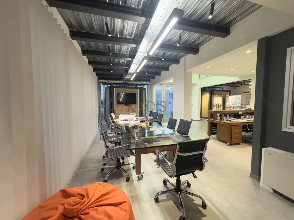 Γραφείο 250m² προς ενοικίαση στη Λεμεσό – Καθολική