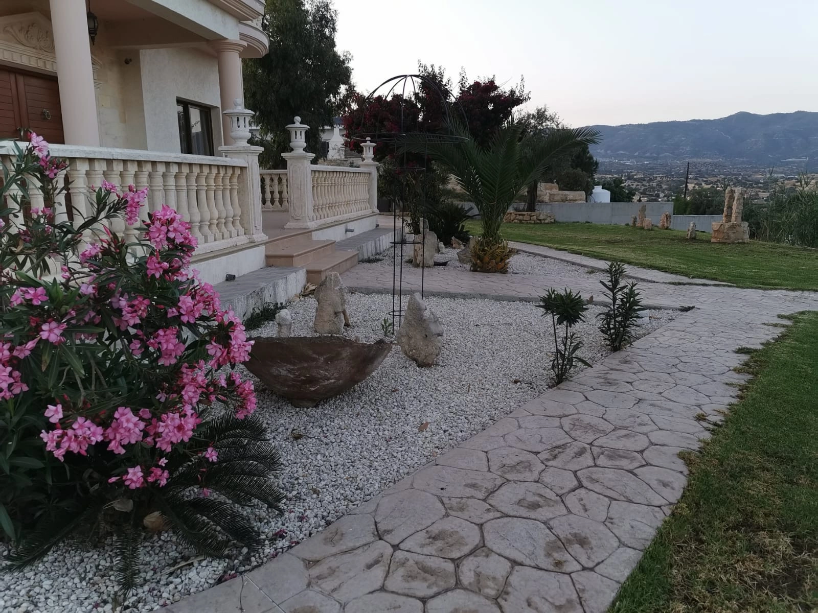 5 Bedroom House for Rent in Parekklisia, Limassol District