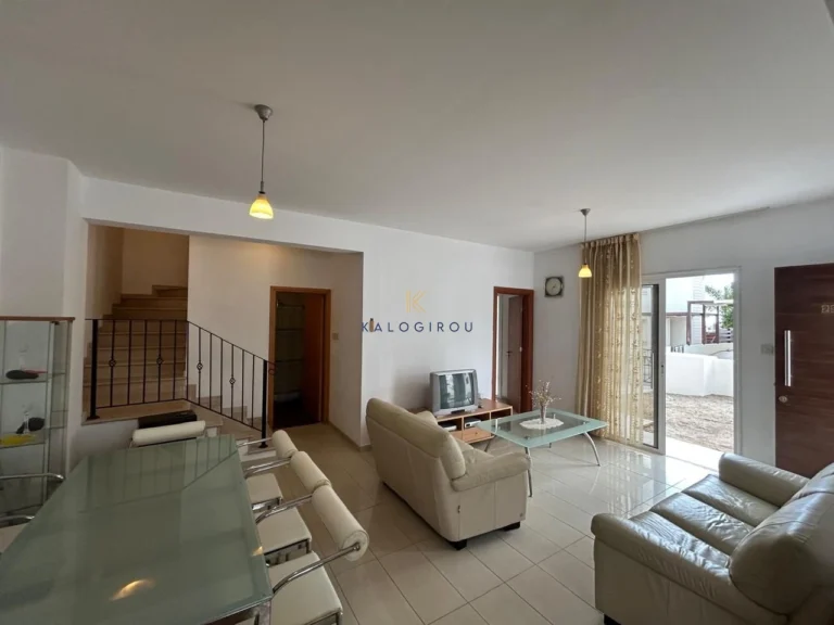 Cheap Houses and Villas for Sale Larnaca up to 300000 euro