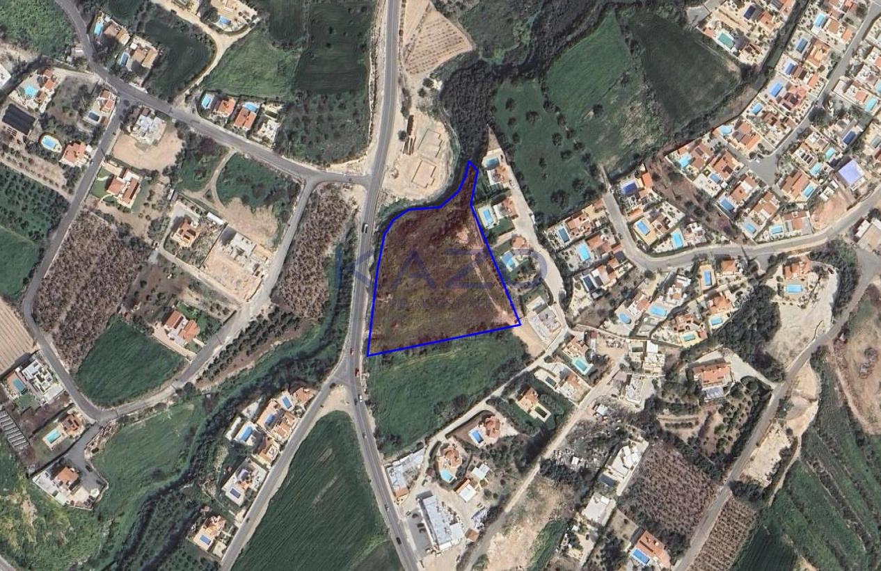 8,200m² Plot for Sale in Pegeia, Paphos District