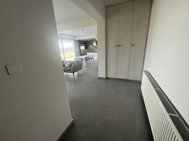 3 Bedroom House for Rent in Parekklisia, Limassol District