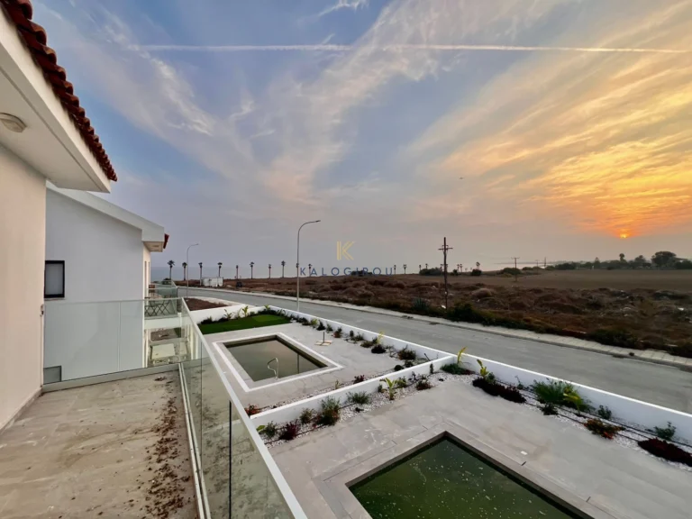 3 Bedroom House for Sale in Pervolia Larnacas