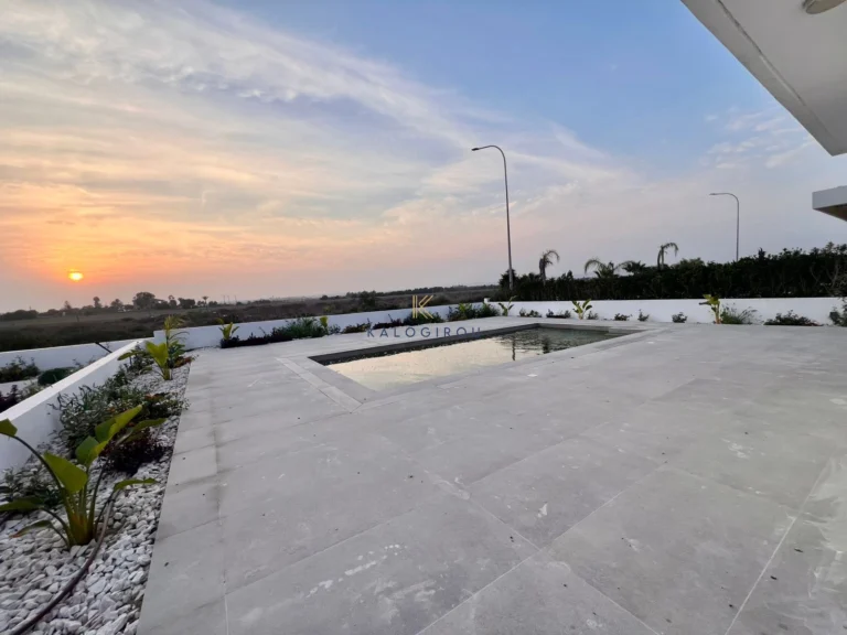 3 Bedroom House for Sale in Pervolia Larnacas