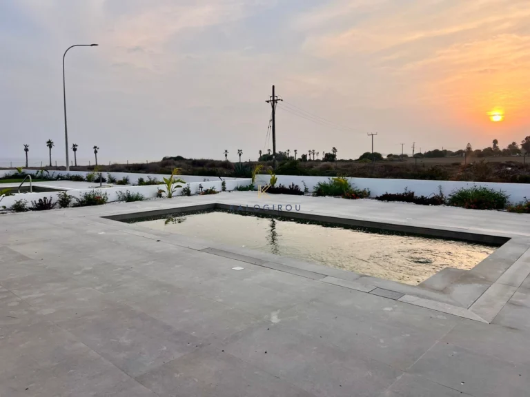 3 Bedroom House for Sale in Pervolia Larnacas