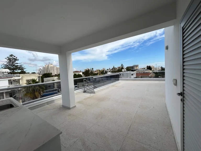 4 Bedroom Apartment for Sale in Larnaca District