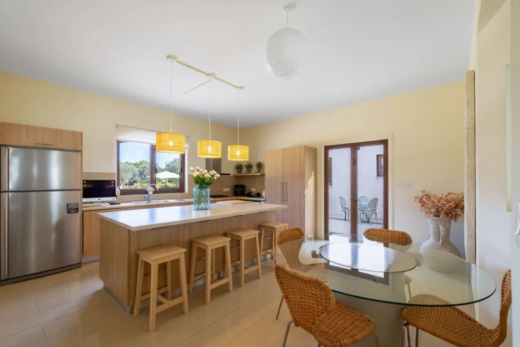 6+ Bedroom House for Sale in Kiti, Larnaca District