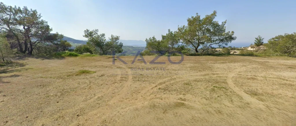 9,365m² Plot for Sale in Kynousa, Paphos District