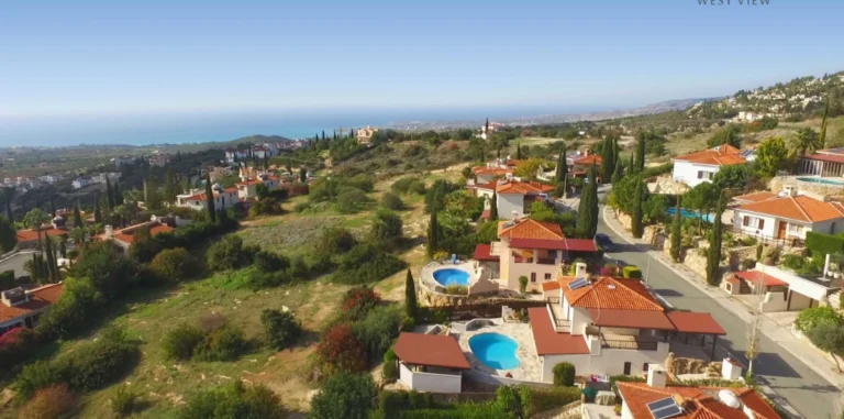 5 Bedroom House for Sale in Tala, Paphos District