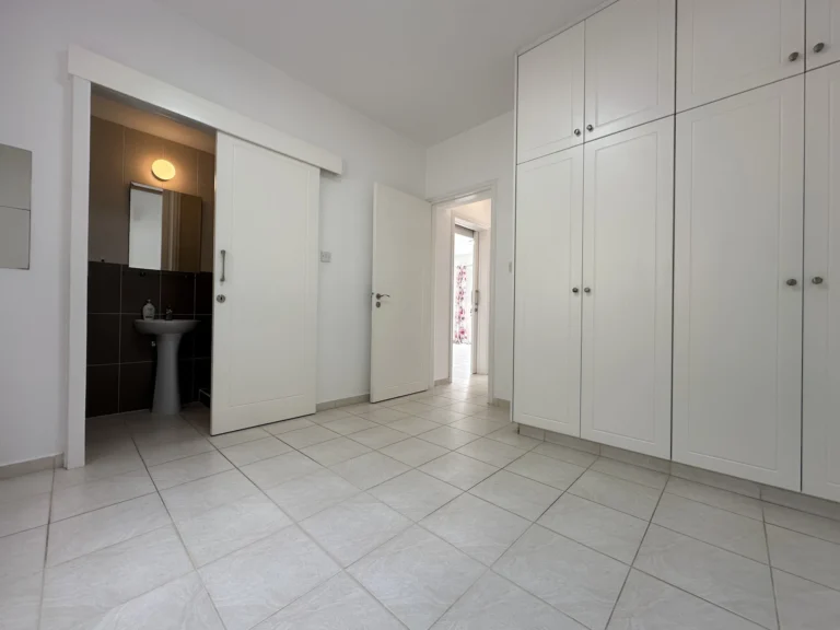 2 Bedroom Apartment for Sale in Paphos – Universal