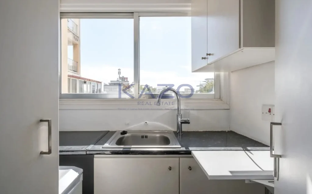 103m² Office for Rent in Limassol District