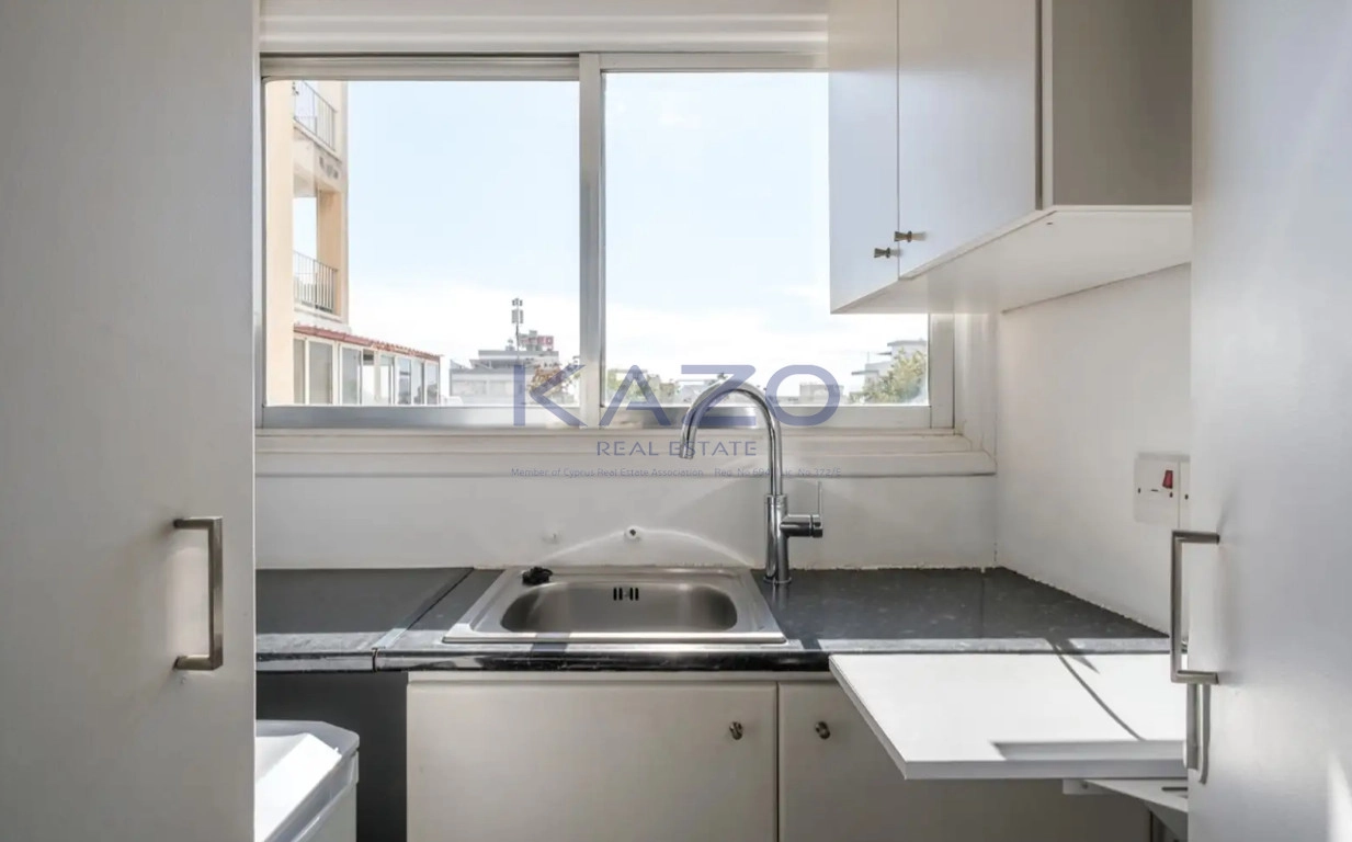 103m² Office for Rent in Limassol District