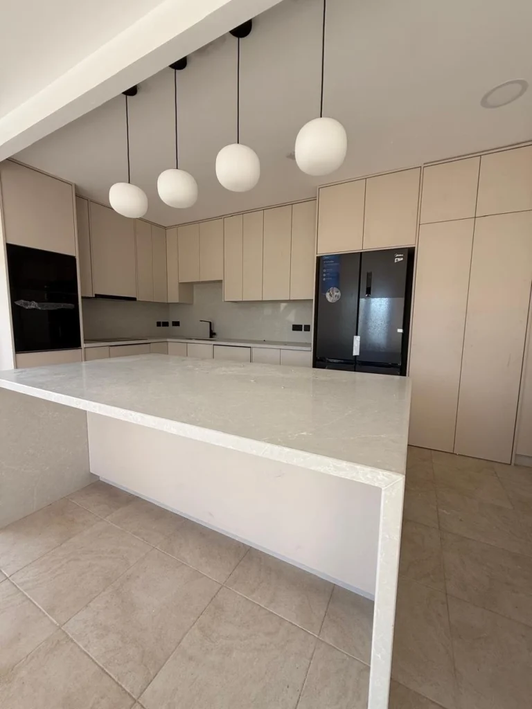 Σπίτι 6+ υπνοδωματίων προς ενοικίαση στη Μονή, Επαρχία Λεμεσού