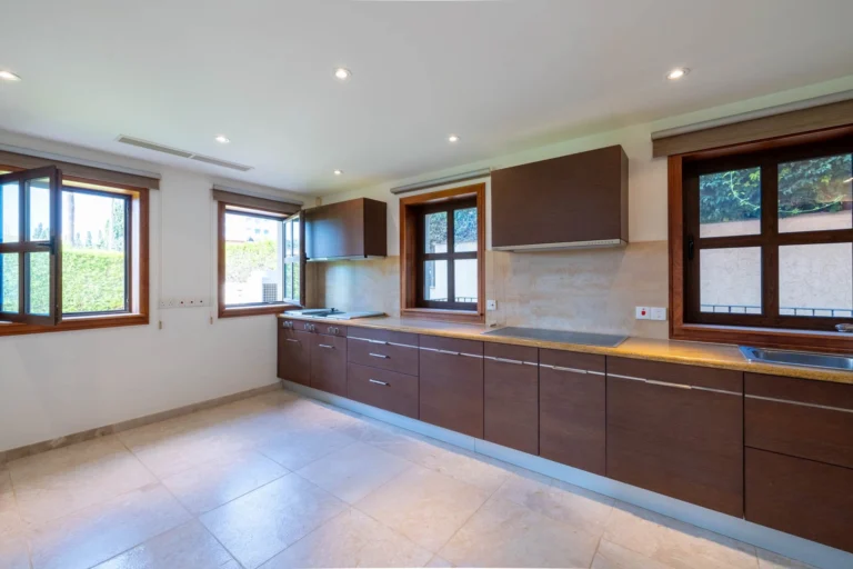 6+ Bedroom House for Sale in Pyrgos Lemesou, Limassol District